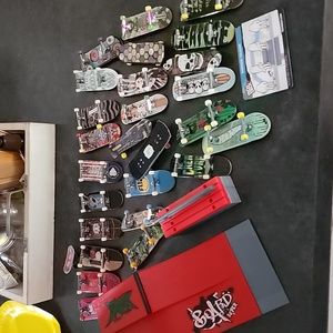 Tech deck lot
